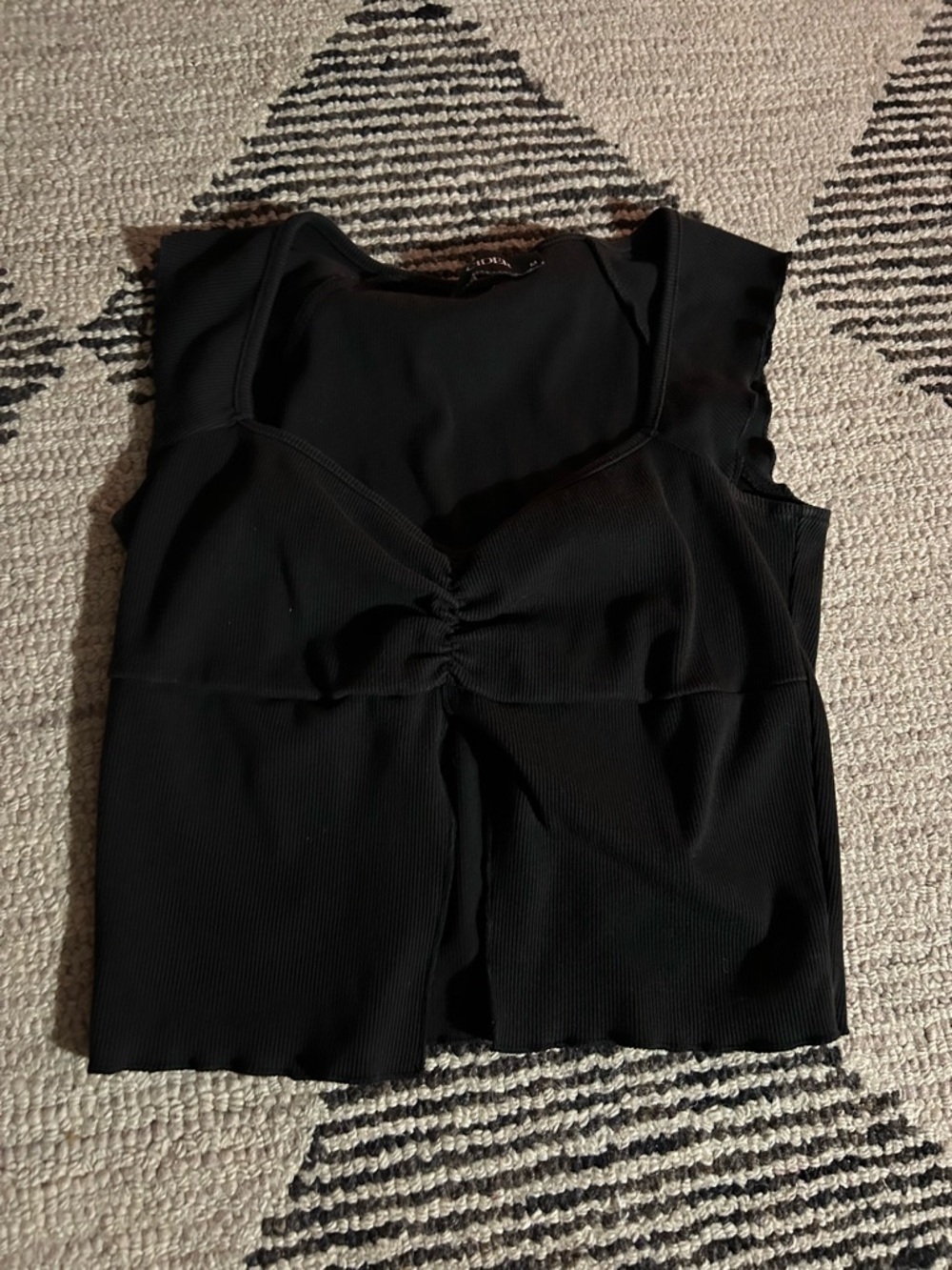Cider black tank top